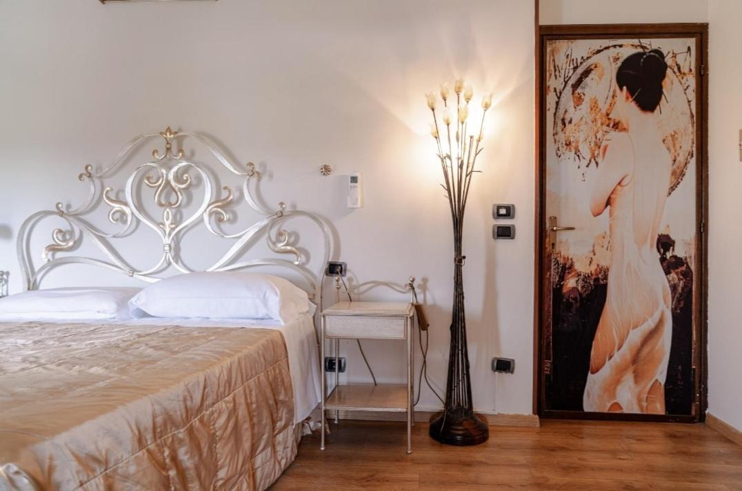 Manuela Le Quattro Coppe Hotell Desenzano del Garda Eksteriør bilde