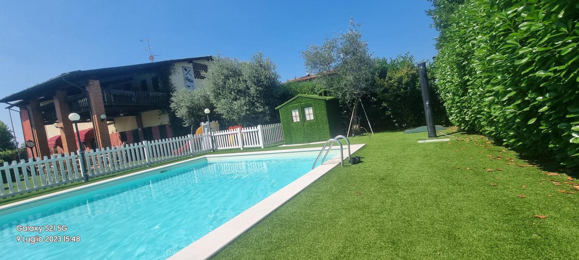 Manuela Le Quattro Coppe Hotell Desenzano del Garda Eksteriør bilde